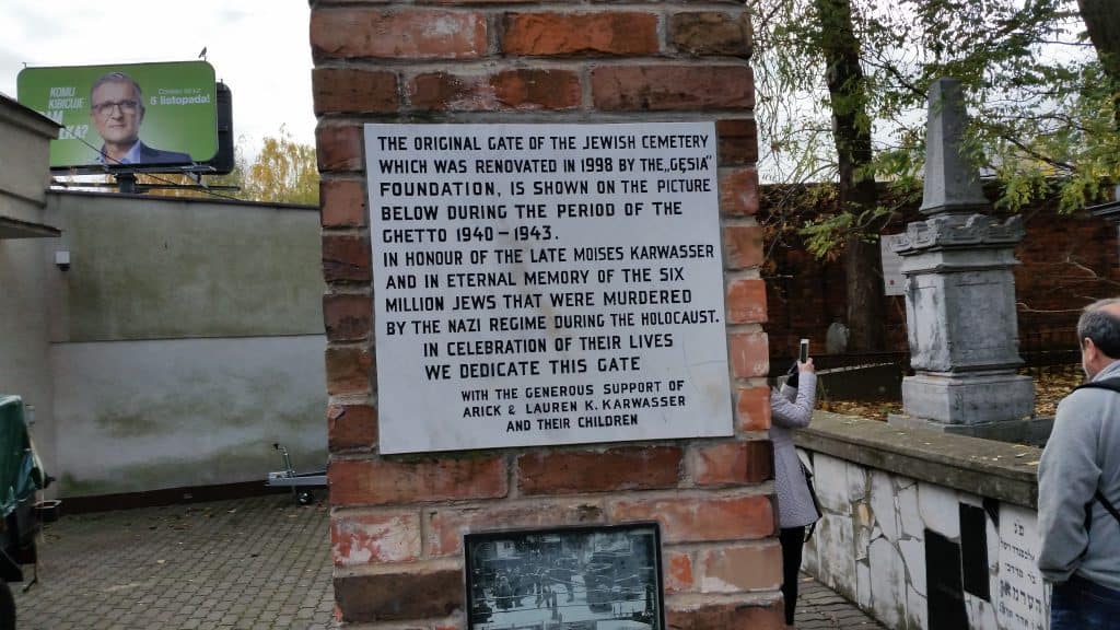 warsaw-jewish-cemetery-gate