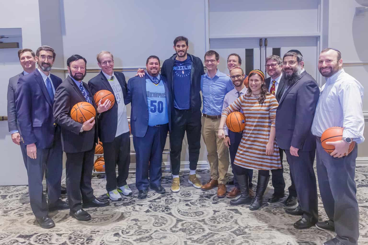 Omri Casspi Celebrates Hanukkah with the Memphis Jewish Community