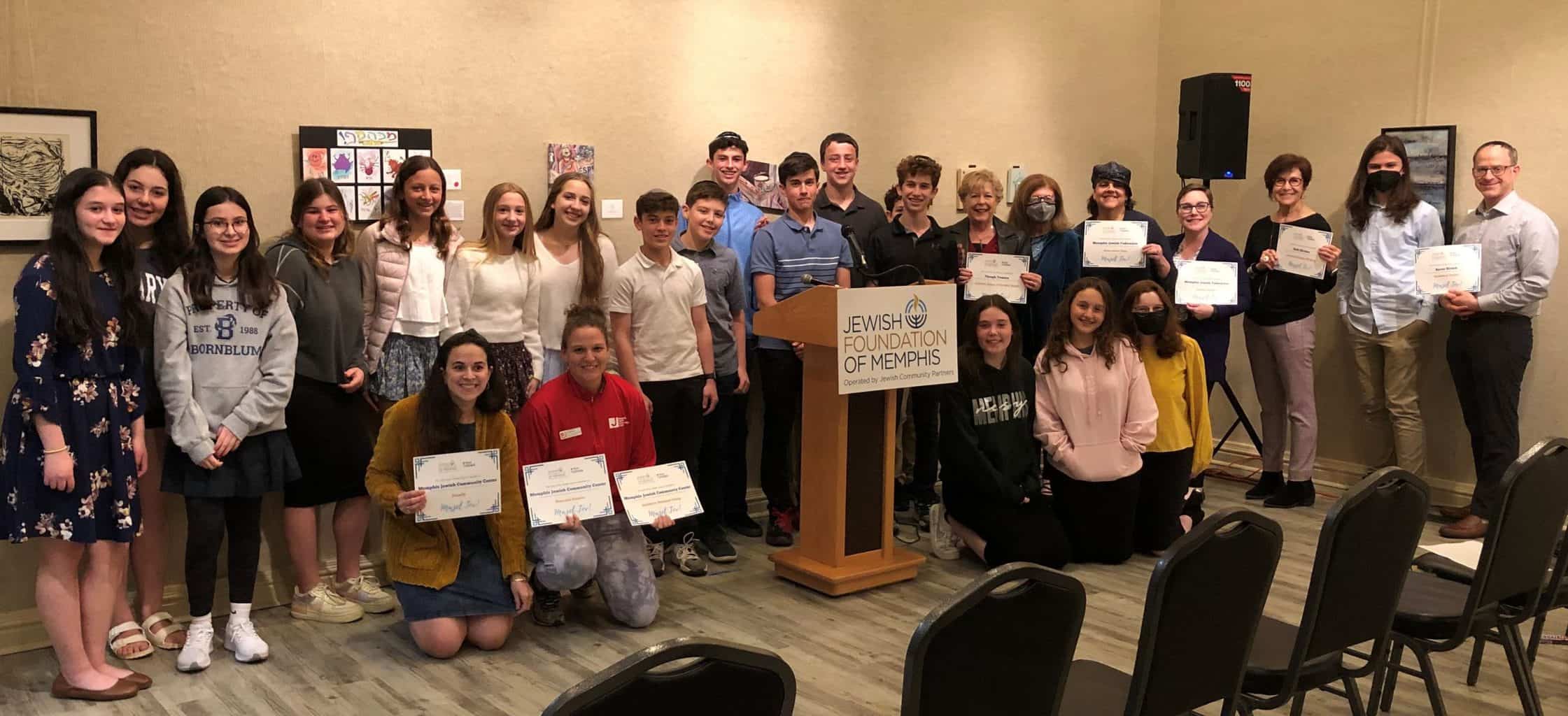 B’nai Tzedek Teens Present $10,000 in Grant Awards